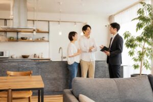 福岡で玄関ドアリフォームを考える際の費用はどのくらい？